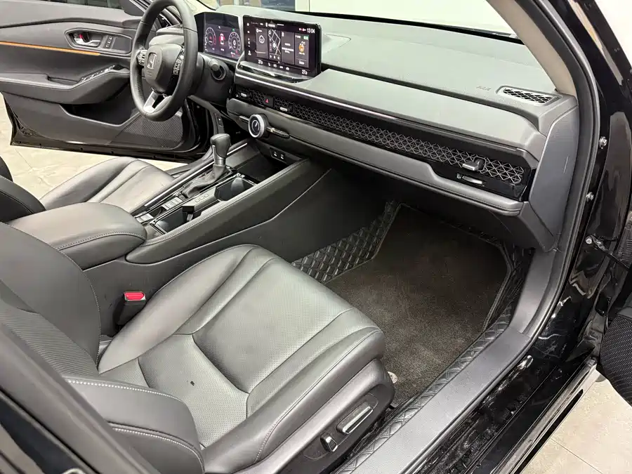 900x675_0_q87_c42_autohomecar__ChxpV2lx3k2AD8WHAAtH_ROI86U727.jpg.webp Used Accord 2023 260TURBO Excellence Edition