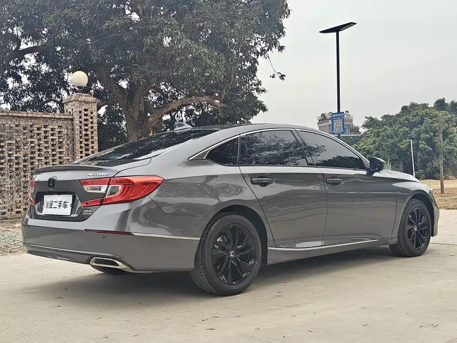 900x675_0_q87_c42_autohomecar__ChxpV2lxnoiAIAXsAAnnhB7S3Jc595.jpg.webp Used Accord 2021 260TURBO Luxury Starry Sky Limited Edition