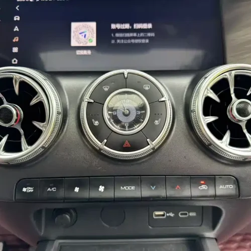 900x675_0_q87_c42_autohomecar__ChxpVWj4kKmAXsc1AAPEy9cpMsc717.jpg.webp Used GWM Tank 300 2023 Off-Road Version 2.0T Challenger