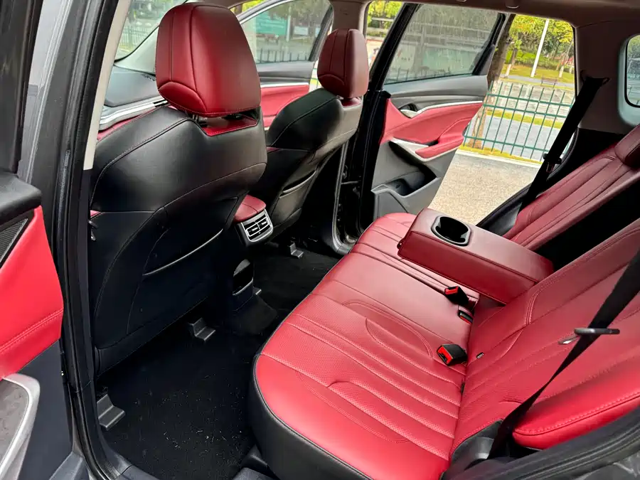 900x675_0_q87_c42_autohomecar__ChxpVWj5fVaACVjUAAk3jC-dGdI284.jpg.webp Used Changan CS75PLUS 2021 1.5T automatic premium model