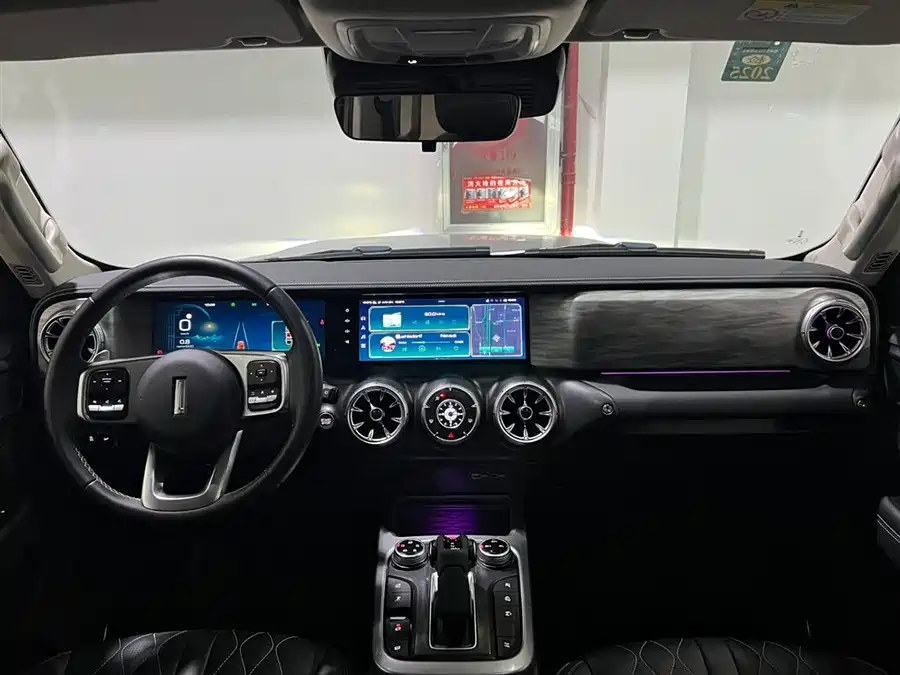 900x675_0_q87_c42_autohomecar__ChxpVWjx9Q-ASFrfAAGPbI7cREw696.jpg.webp Used GWM Tank 300 2021 Off-Road Version 2.0T Challenger