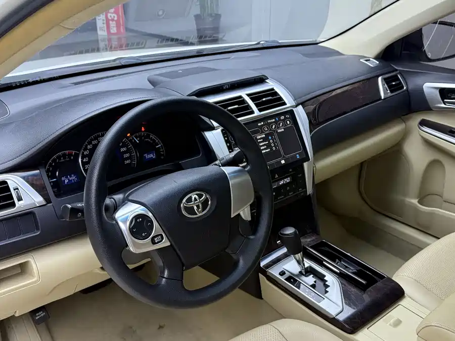 900x675_0_q87_c42_autohomecar__ChxpVWkVg6OALHdCAAVNJ2q5TJ8111.jpg.webp Used Camry 2015 2.0E Elite Edition