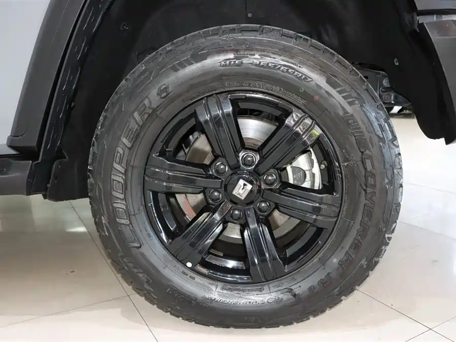 900x675_0_q87_c42_autohomecar__ChxpVWkhVa2ANFpeAAGwM7fVeyg268.jpg.webp Used GWM Tank 300 2021 Off-Road Version 2.0T Conqueror