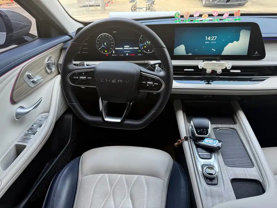 900x675_0_q87_c42_autohomecar__ChxpVWkz3WiAQe6WAAkaV3Itvwc459.jpg.webp Used Chery Arrizo 8 2023 model 1.6T DCT Ya
