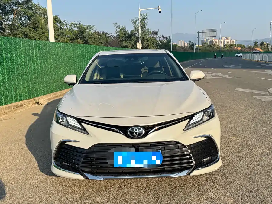 900x675_0_q87_c42_autohomecar__ChxpVWkz8iaAO7ALAA2TqJFtsTY469.jpg.webp Used Camry 2023 2.0G Deluxe Edition