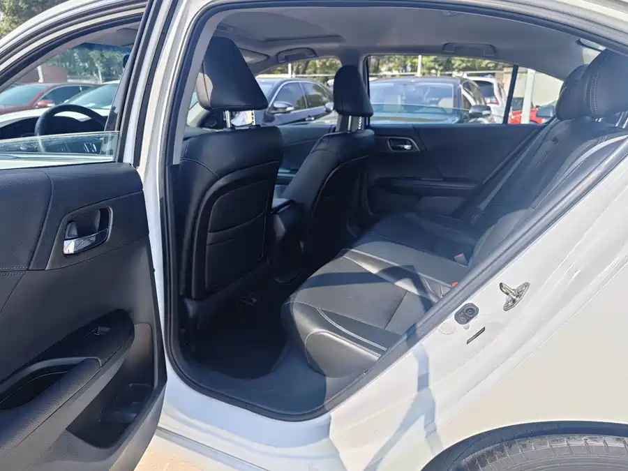 Used Accord 2015 2.0L LX Comfort Edition