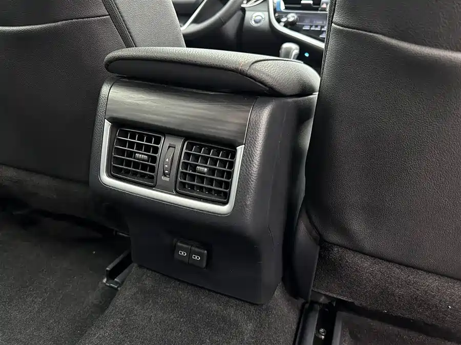 900x675_0_q87_c42_autohomecar__ChxpVWlEx8OAe_Y0AAJVlUfvy5Y094.jpg.webp Used Camry 2023 2.0G Deluxe Edition