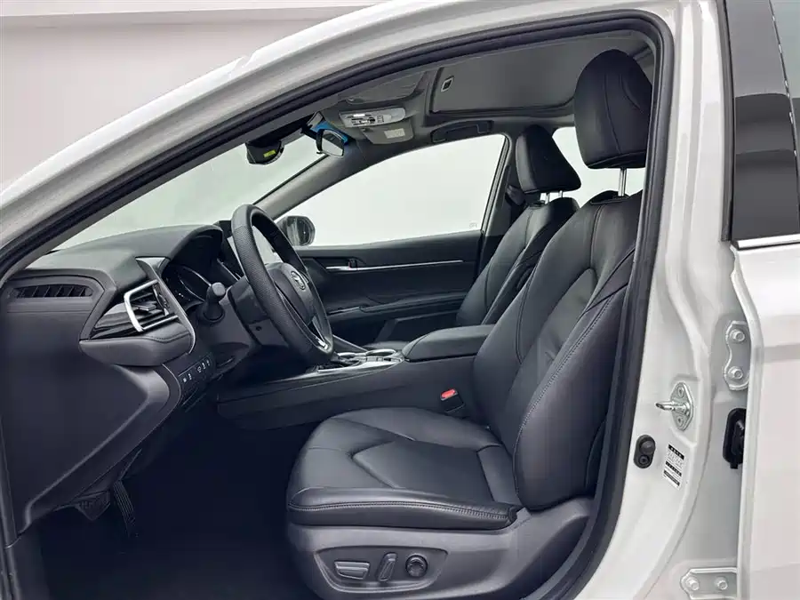 900x675_0_q87_c42_autohomecar__ChxpVWlEx8WACkJWAAGqP5zEMIk390.jpg.webp Used Camry 2023 2.0G Deluxe Edition