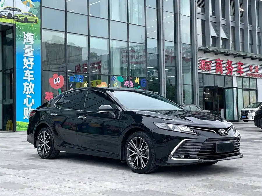 900x675_0_q87_c42_autohomecar__ChxpVWlKT0mAEy8fAAqlRyifM8c905.jpg.webp Used Camry 2021 2.5G Deluxe Edition