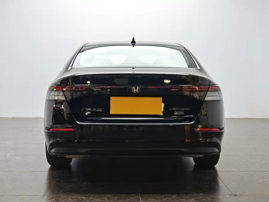 900x675_0_q87_c42_autohomecar__ChxpVWlKZR-AU8uQAASg8KbISlY602.jpg.webp Used Accord 2025 260TURBO Deluxe Edition