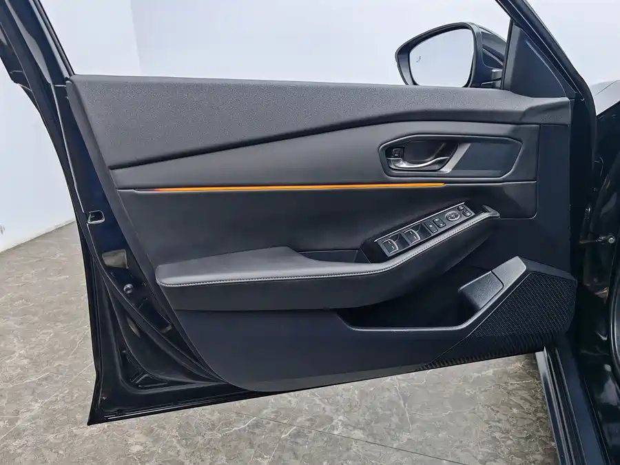 900x675_0_q87_c42_autohomecar__ChxpVWlKZTCAVpzaAAfeR2v_QuY918.jpg.webp Used Accord 2025 260TURBO Deluxe Edition