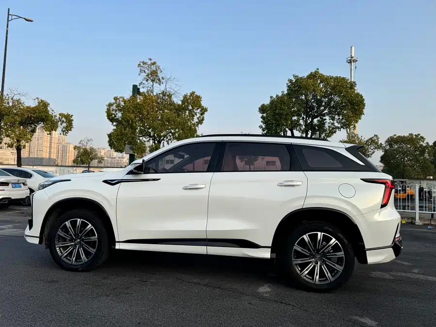 Used Changan CS75PLUS 2023 third generation 1.5T automatic premium model
