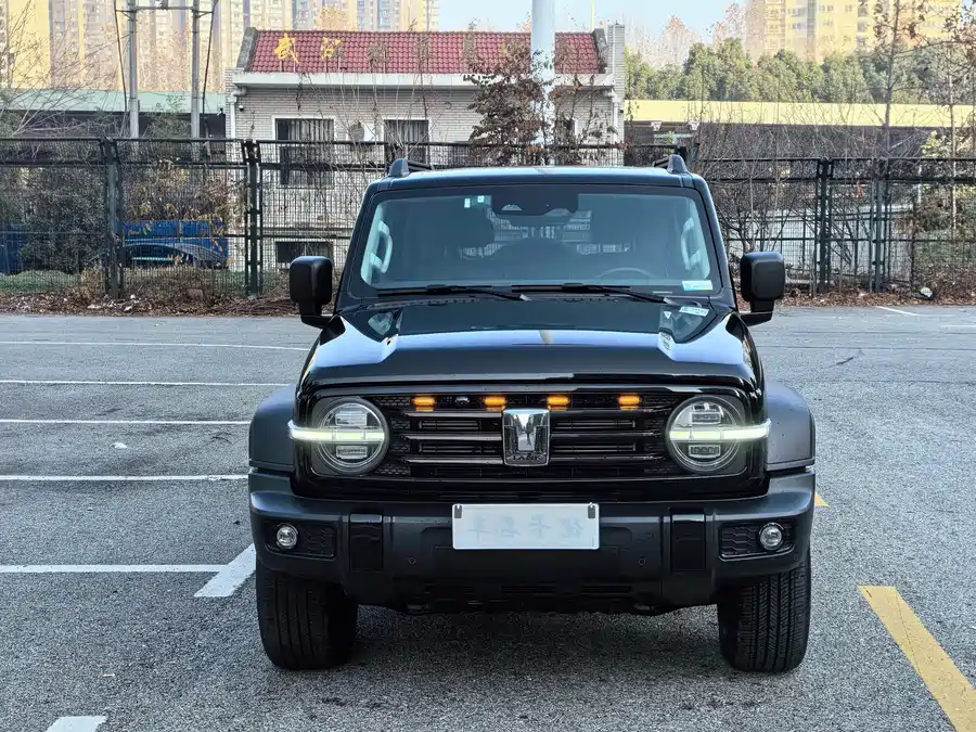 900x675_0_q87_c42_autohomecar__ChxpVWlMm4KAF2oXABEGHGhZ3uA404.jpg.webp Used GWM Tank 300 2023 Off-Road Version 2.0T Conqueror