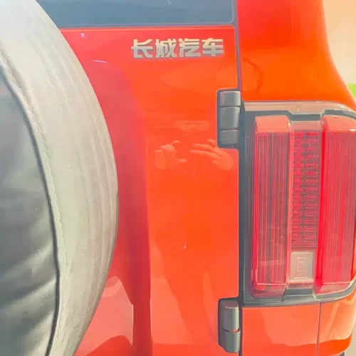 900x675_0_q87_c42_autohomecar__ChxpVWlOIwGAYDPkAAcYIBpYHbQ798.jpg.webp Used GWM Tank 300 2024 2.0T Conqueror