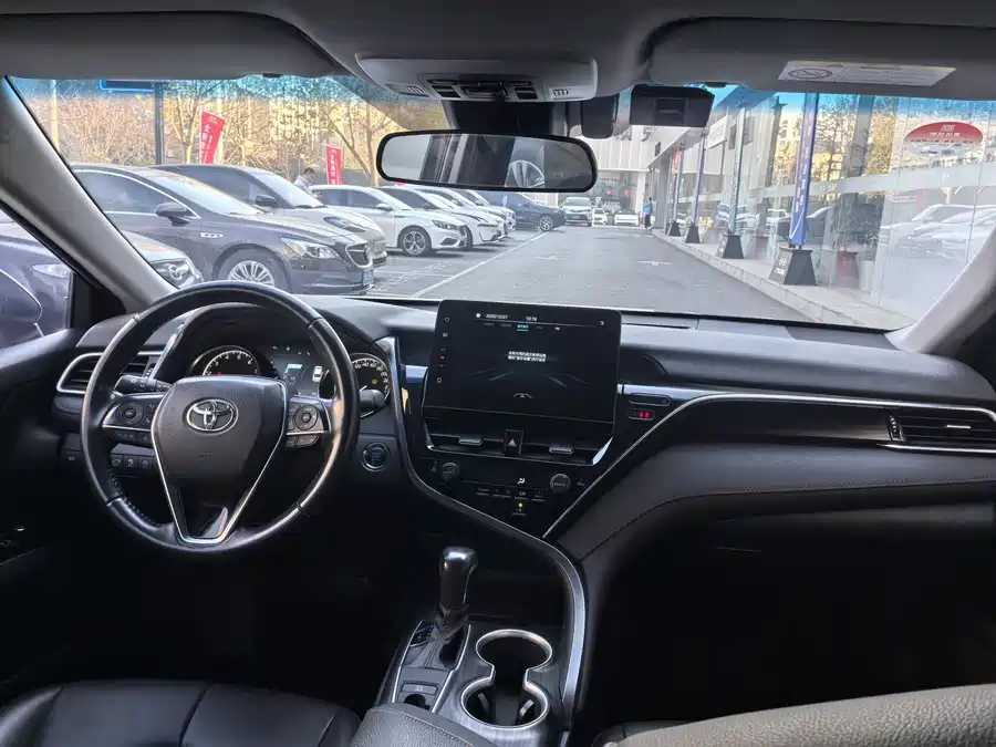 900x675_0_q87_c42_autohomecar__ChxpVWlPRfyAWbIMAAW3iMR8Y3g735.jpg.webp Used Camry 2023 2.0G Deluxe Edition
