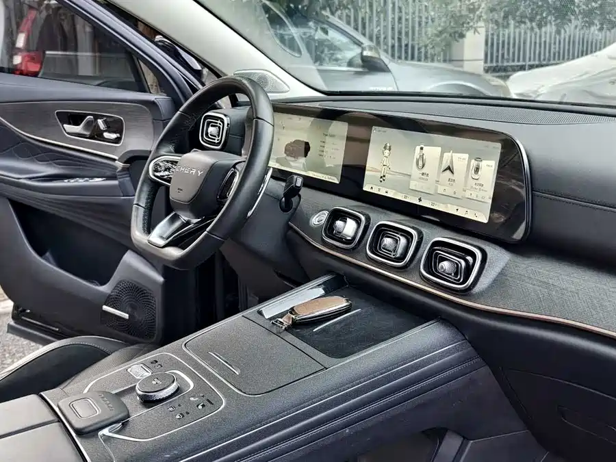 900x675_0_q87_c42_autohomecar__ChxpVWlQsUyACpNyAAN-WDdSx5o066.jpg.webp Used Tiggo 9 2023 2.0T dual-clutch two-wheel drive luxury version 7 seats