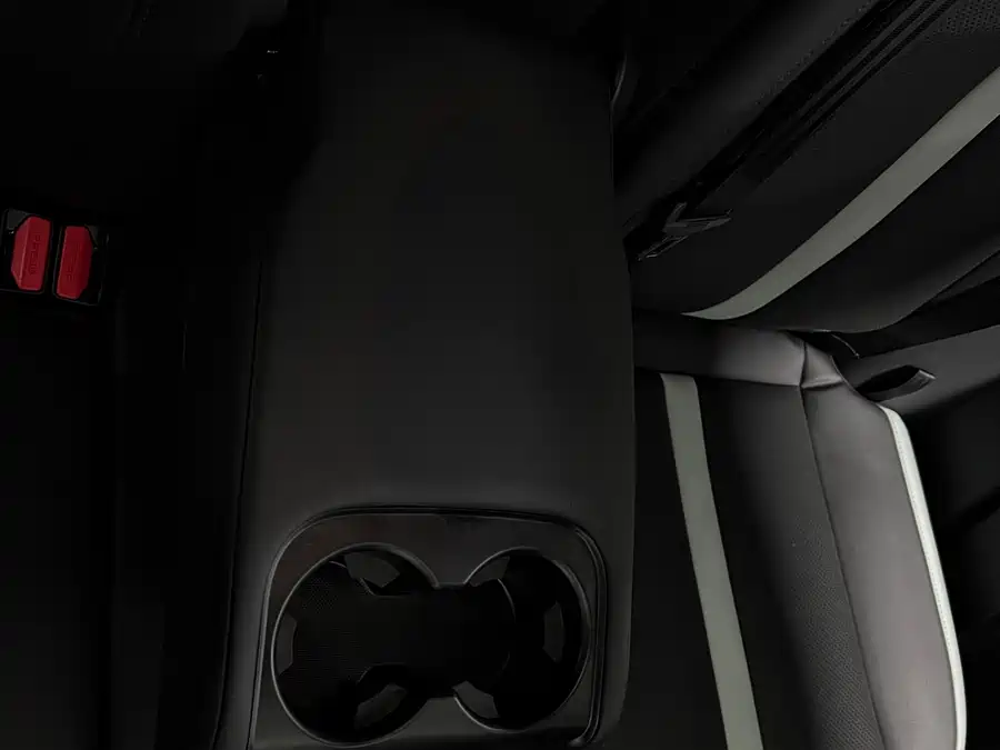 900x675_0_q87_c42_autohomecar__ChxpVWlR7AyATBXCAATM3dWhCoQ319.jpg.webp Used GWM Tank 300 2021 City Edition 2.0T Very Stylish