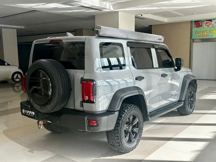 900x675_0_q87_c42_autohomecar__ChxpVWlSEUKAOvkRAAiVXLk8WOc417.jpg.webp Used GWM Tank 300 2021 Off-Road Version 2.0T Conqueror