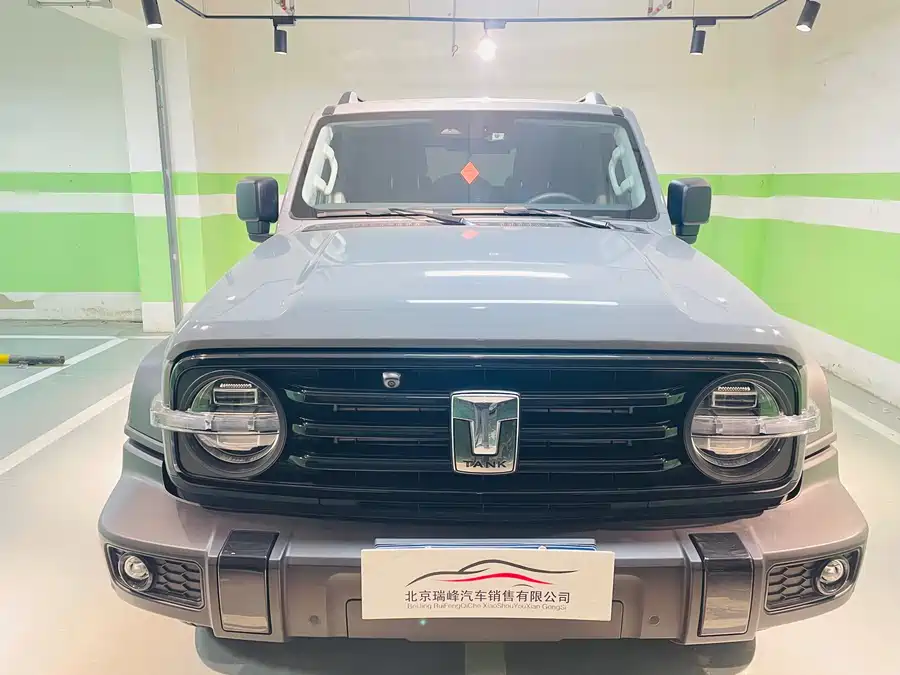 900x675_0_q87_c42_autohomecar__ChxpVWlV_bWAWlglAAd6fE-PLR4465.jpg.webp Used GWM Tank 300 2023 Off-Road Version 2.0T Conqueror