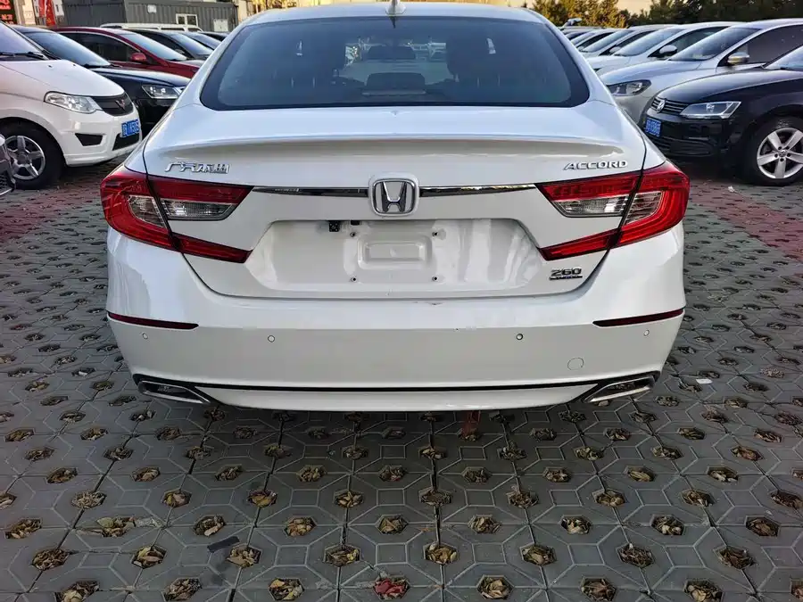 900x675_0_q87_c42_autohomecar__ChxpVWlaAa2AbPbMAASx87ij1Kg573.jpg.webp Used Accord 2018 260TURBO Elite Edition National VI
