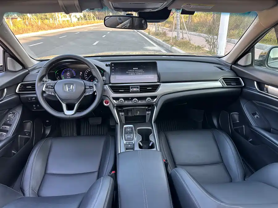 900x675_0_q87_c42_autohomecar__ChxpVWlaSC6Acb_DAAn2g7lhl7M866.jpg.webp Used Accord 2022 Rui·Hybrid 2.0L Magic Night·Rui Zun Edition