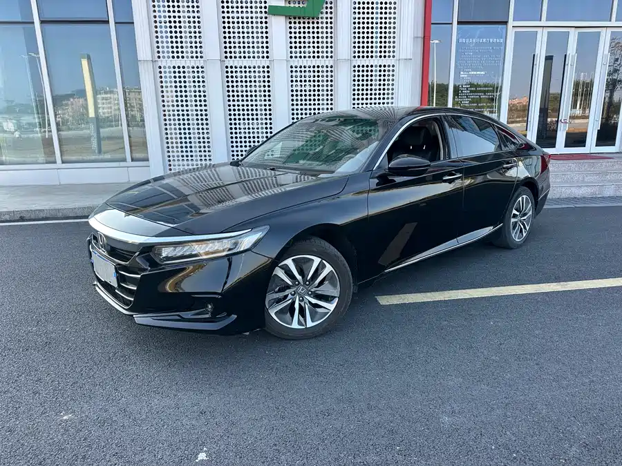 900x675_0_q87_c42_autohomecar__ChxpVWlaSCKAekzOAA_azKq8pW0042.jpg.webp Used Accord 2022 Rui·Hybrid 2.0L Magic Night·Rui Zun Edition