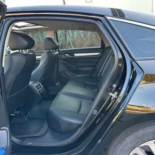 900x675_0_q87_c42_autohomecar__ChxpVWlaSCmAYaNaAAnz4UpyIaw905.jpg.webp Used Accord 2022 Rui·Hybrid 2.0L Magic Night·Rui Zun Edition