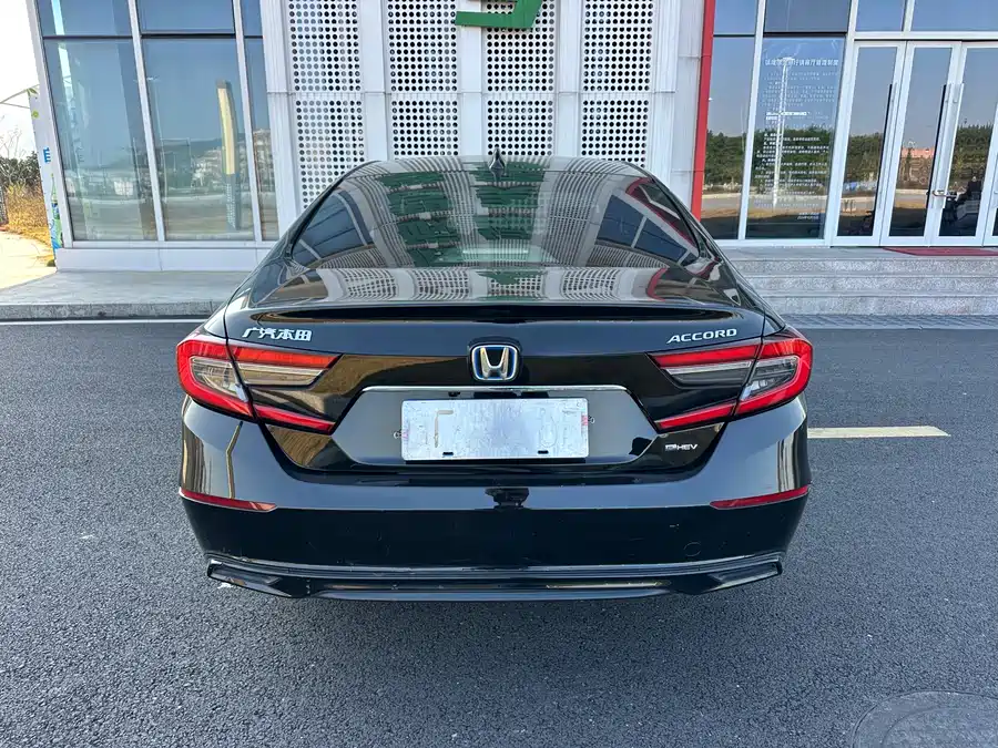 900x675_0_q87_c42_autohomecar__ChxpVWlaSDyAdCTOAA7TjIBSKx8665.jpg.webp Used Accord 2022 Rui·Hybrid 2.0L Magic Night·Rui Zun Edition