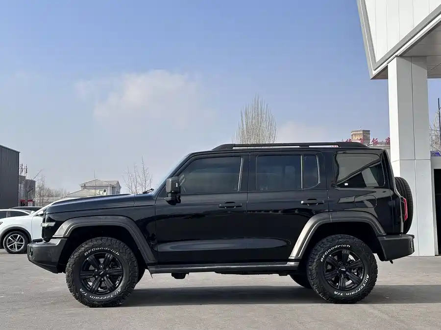 900x675_0_q87_c42_autohomecar__ChxpVWlbZiGALrPyAAQr-utLUz4351.jpg.webp Used GWM Tank 300 2021 Off-Road Version 2.0T Challenger