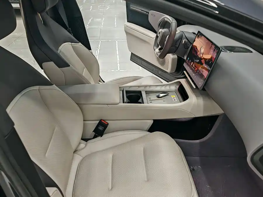 900x675_0_q87_c42_autohomecar__ChxpVWlbg9aAYnjnAARMyQUCfKo057.jpg.webp Used Avita 12 2025 Ultra range extended version