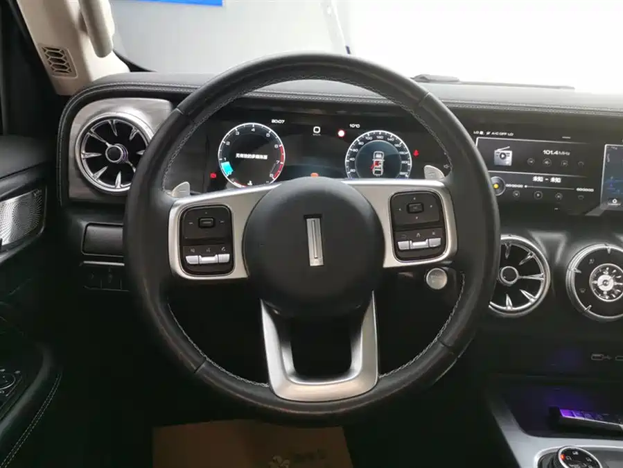 900x675_0_q87_c42_autohomecar__ChxpVWlbqGyANwybAAFWueZ7UVE283.jpg.webp Used GWM Tank 300 2021 Off-Road Version 2.0T Conqueror