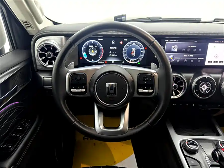 900x675_0_q87_c42_autohomecar__ChxpVWlcgDaAQSZbAAGi3ml409U966.jpg.webp Used GWM Tank 300 2023 Off-Road Version 2.0T Challenger