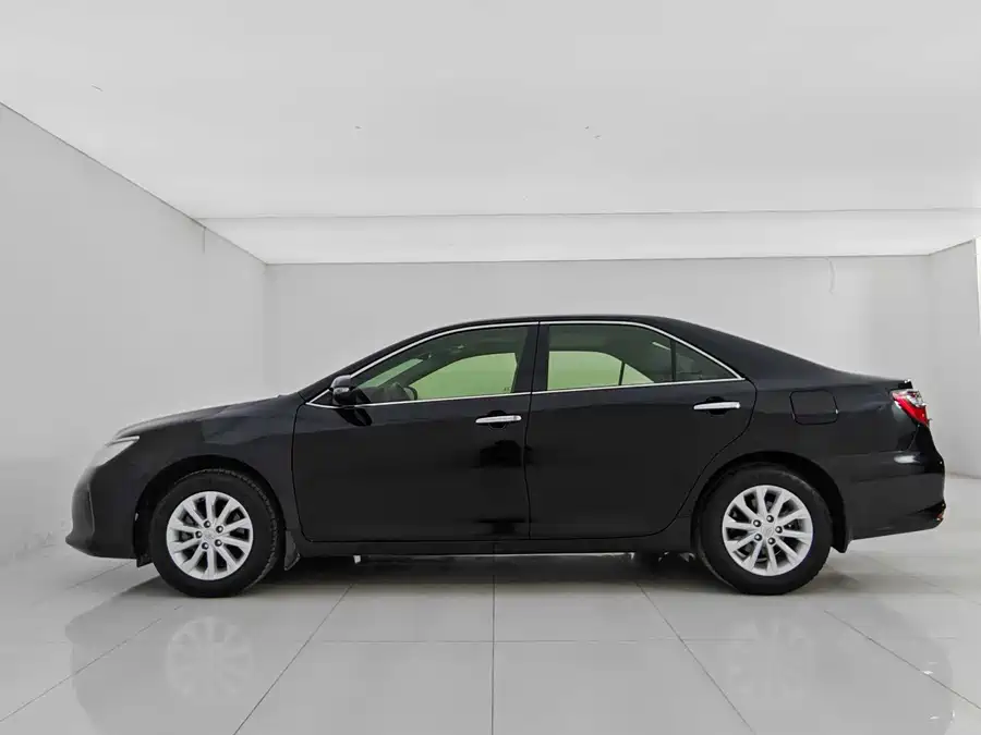 900x675_0_q87_c42_autohomecar__ChxpVWlsX_-AP6Z1AAMVk1g4U0g677.jpg.webp Used Camry 2015 2.0G Advanced Edition