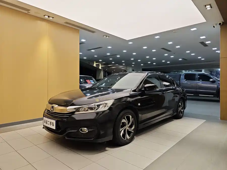 900x675_0_q87_c42_autohomecar__ChxpVmj8QmCANILrAARVlcIDRoQ331.jpg.webp Used Accord 2016 2.0L Comfort Edition