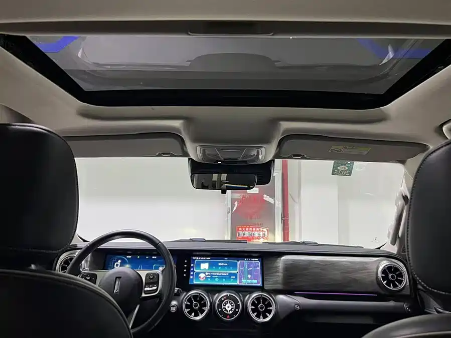 900x675_0_q87_c42_autohomecar__ChxpVmjx9Q-AYs1GAAGFDMWHF9A580.jpg.webp Used GWM Tank 300 2021 Off-Road Version 2.0T Challenger