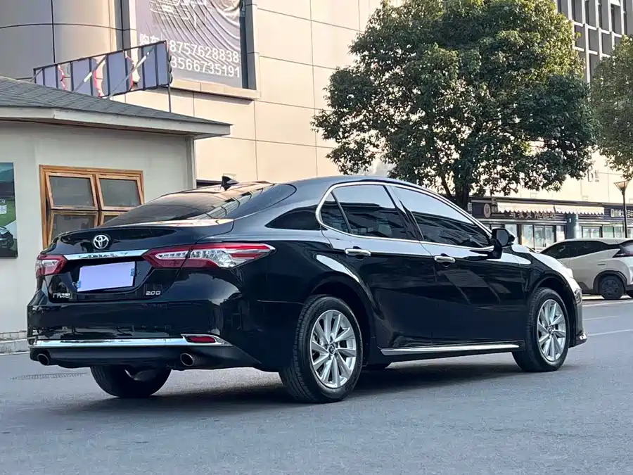 Used Camry 2023 2.0G Deluxe Edition