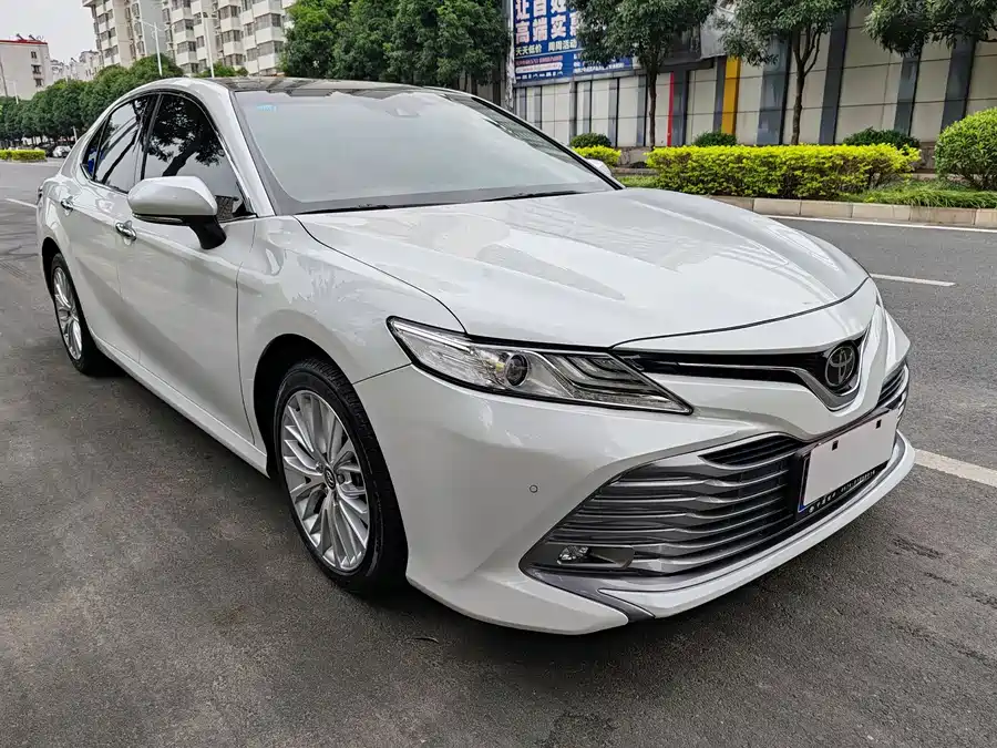 900x675_0_q87_c42_autohomecar__ChxpVmk243uANd4GAAla8Dkk9UE015.jpg.webp Used Camry 2019 facelift 2.5G Deluxe Edition
