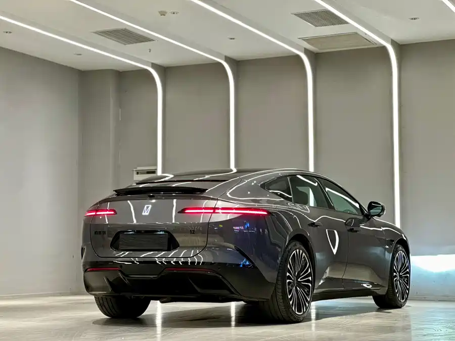 900x675_0_q87_c42_autohomecar__ChxpVmk88RSAGb5vAAcSr6HcdOI253.jpg.webp Used Avita 12 2025 Ultra range extended version