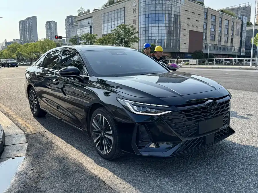 900x675_0_q87_c42_autohomecar__ChxpVmkOGFqARyg7AAd-OIKj1WU125.jpg.webp Used Chery Arrizo 8 2023 high-energy version 2.0T DCT Chi