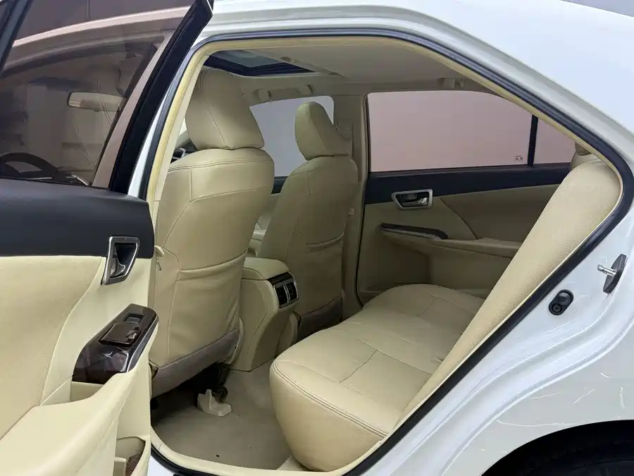 900x675_0_q87_c42_autohomecar__ChxpVmkVg6GAGXB9AAQvoRyw9BE032.jpg.webp Used Camry 2015 2.0E Elite Edition