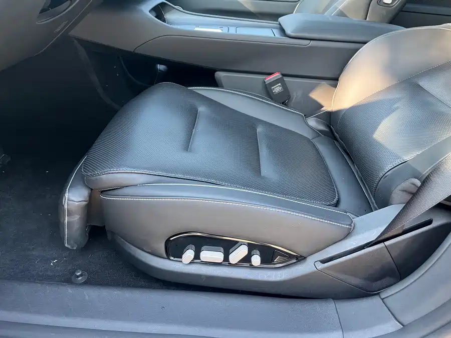 900x675_0_q87_c42_autohomecar__ChxpVmkgGN6AMn9CAAnjIDpjkkQ325.jpg.webp Used Avita 12 2025 Ultra range extended version