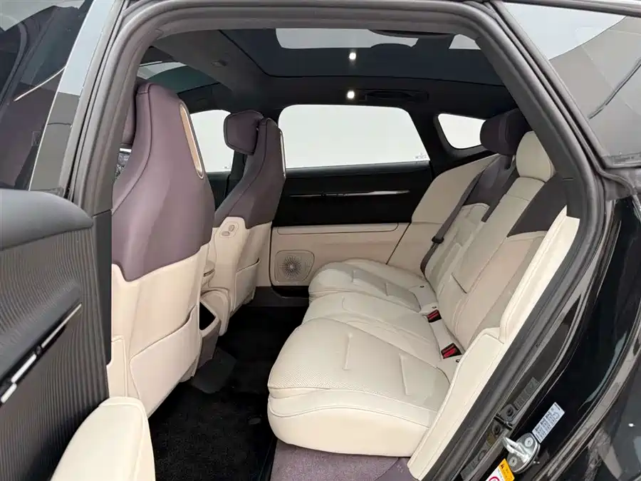 Used Avita 12 2023 700 Triple Laser Rear Drive Luxury Edition