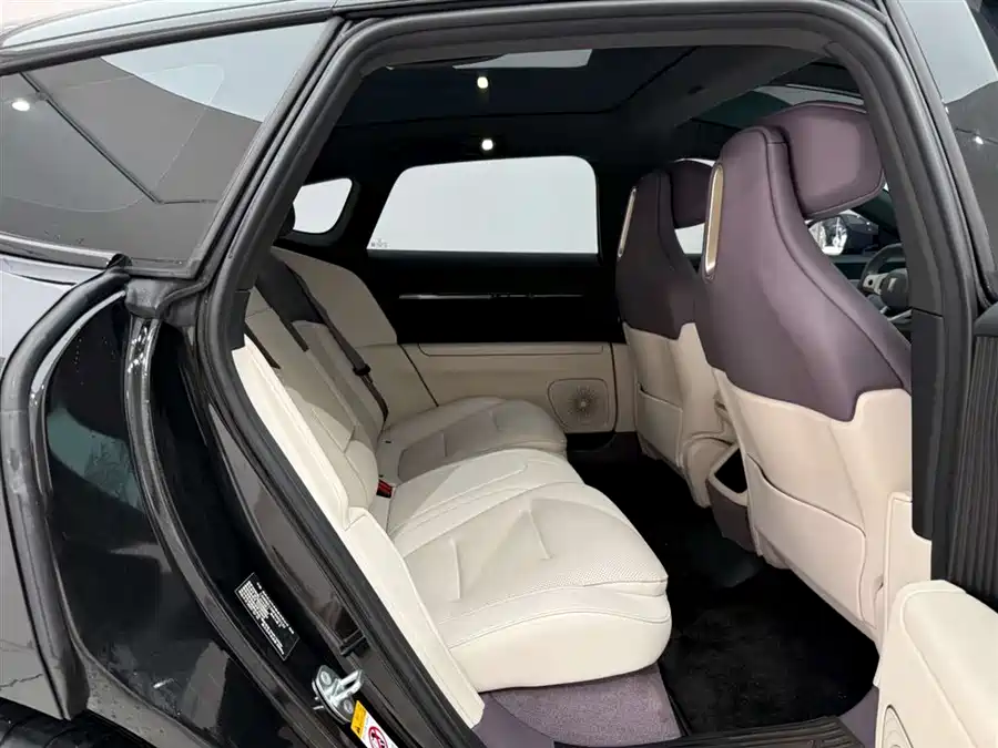 Used Avita 12 2023 700 Triple Laser Rear Drive Luxury Edition