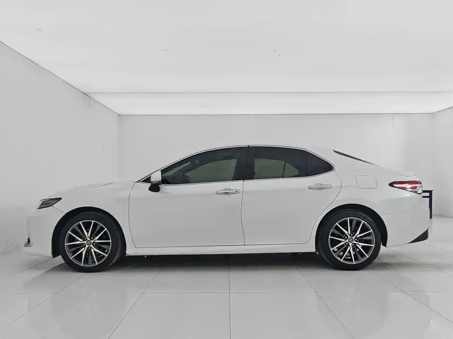 900x675_0_q87_c42_autohomecar__ChxpVmkqsRGAVIp3AAFOxT50mew745.jpg.webp Used Camry 2021 2.5G Deluxe Edition