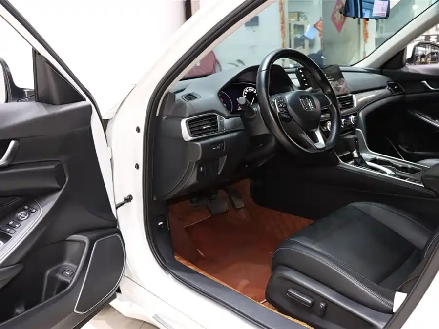 900x675_0_q87_c42_autohomecar__ChxpVmkwCiWAEHIoAAGDtzY5uAM602.jpg.webp Used Accord 2022 260TURBO Deluxe Edition