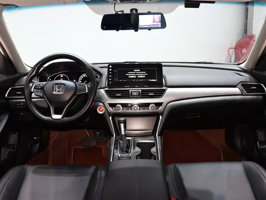 900x675_0_q87_c42_autohomecar__ChxpVmkwCieAeZKFAAFauGklw10946.jpg.webp Used Accord 2022 260TURBO Deluxe Edition