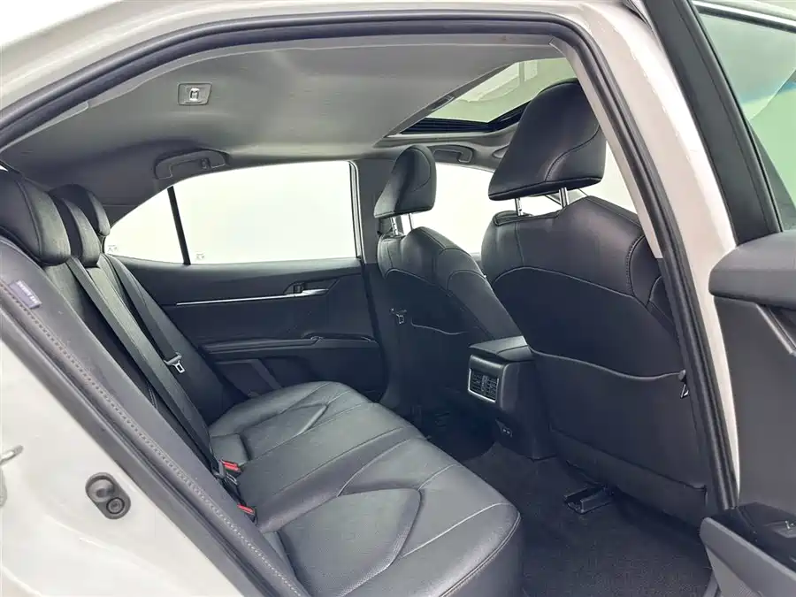 900x675_0_q87_c42_autohomecar__ChxpVmlEx8KAP0iSAAGzAaxVQkU001.jpg.webp Used Camry 2023 2.0G Deluxe Edition