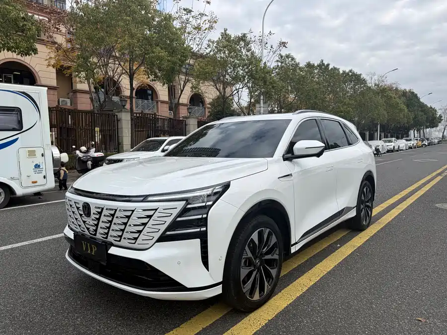 Used Changan CS75PLUS 2025 fourth generation UItra 2.0T New Blue Whale Smart Intelligent Engine