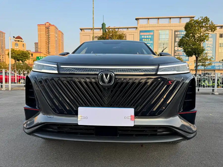 900x675_0_q87_c42_autohomecar__ChxpVmlOMaqAEOa6AAsreHEwlp8251.jpg.webp Used Changan CS75PLUS 2022 second generation 1.5T automatic premium model