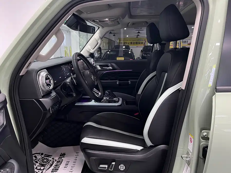 900x675_0_q87_c42_autohomecar__ChxpVmlR7AqACVwgAAixRacdkPA554.jpg.webp Used GWM Tank 300 2021 City Edition 2.0T Very Stylish
